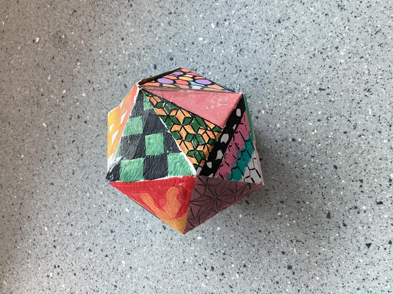 6C 黃可盈 立體圖形製作